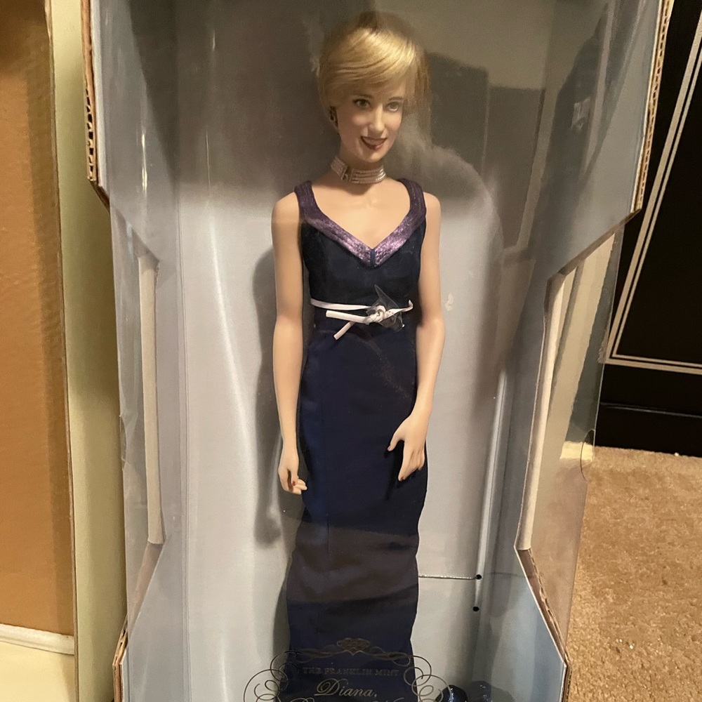 Princess Diana Franklin Mint porcelain dolls